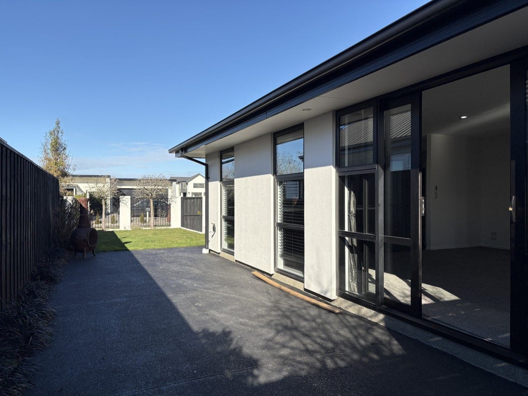 35 Kahuraki Drive, Pegasus, Pegasus - Carousel 2