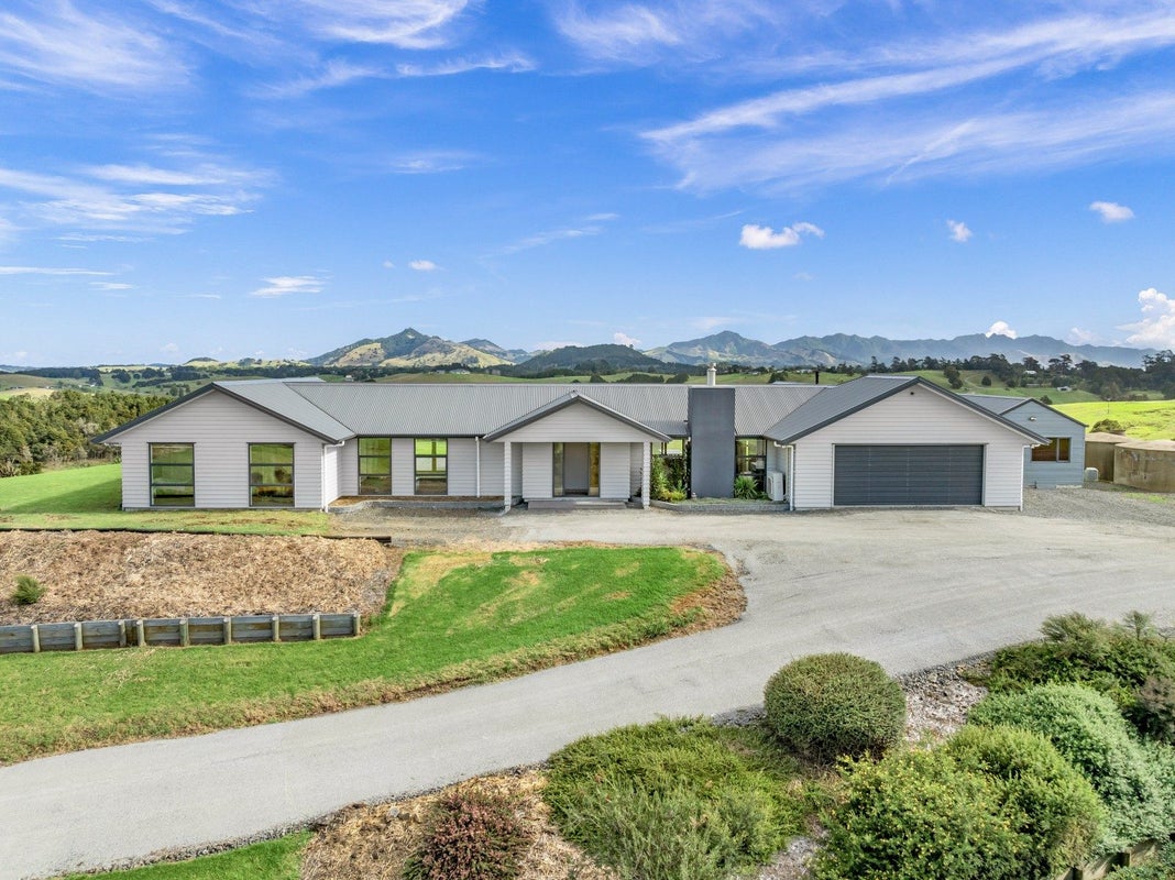1014 Snooks Road, Whangarei - Carousel 1
