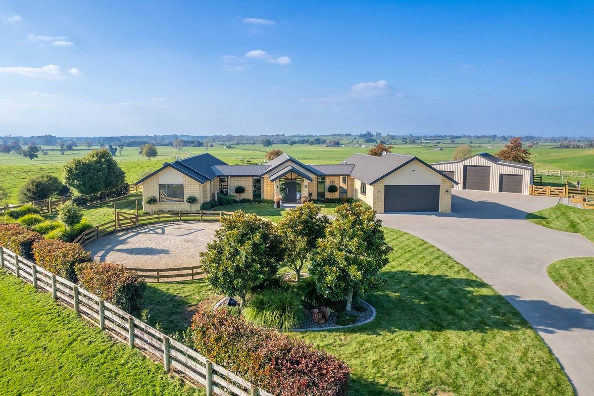 222 Meadway Road, Ngahinapouri, Ohaupo - Carousel 1
