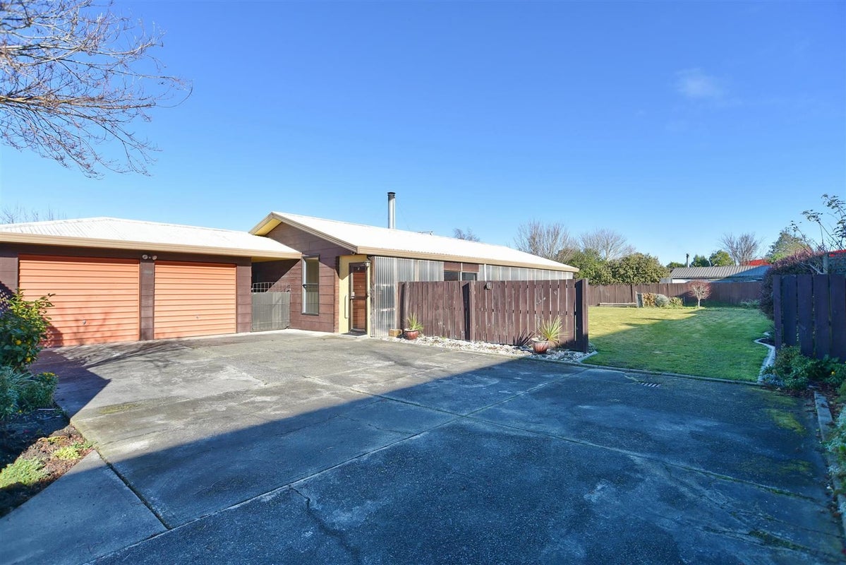 65B East Belt, Rangiora, Rangiora - Carousel 27
