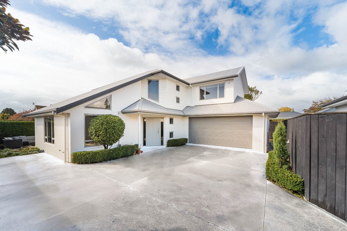 419 Albert Street, Hokowhitu, Palmerston North - Carousel 1