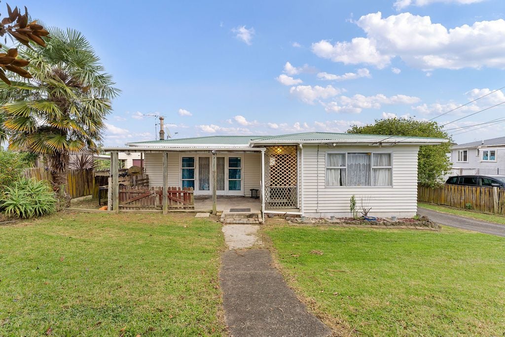 16 Puriri Road, Manurewa, Auckland - Carousel 2
