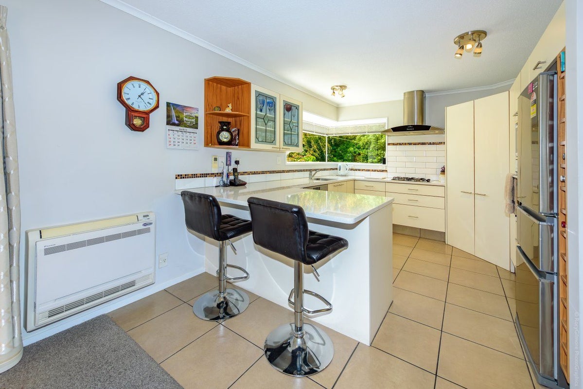 5 Patricia Place, Harewood, Christchurch - Carousel 2