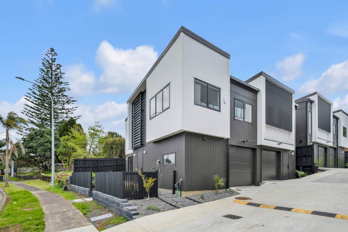 7/24 Great South Road, Manurewa, Auckland - Carousel 1