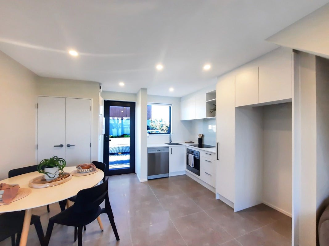 7B Malaga Crescent, Harewood, Christchurch - Carousel 2