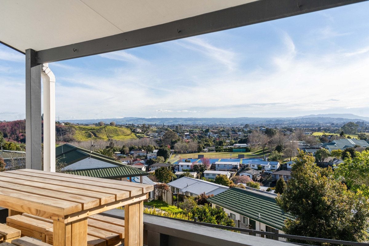 62 Osprey Drive, Welcome Bay, Tauranga - Carousel 1