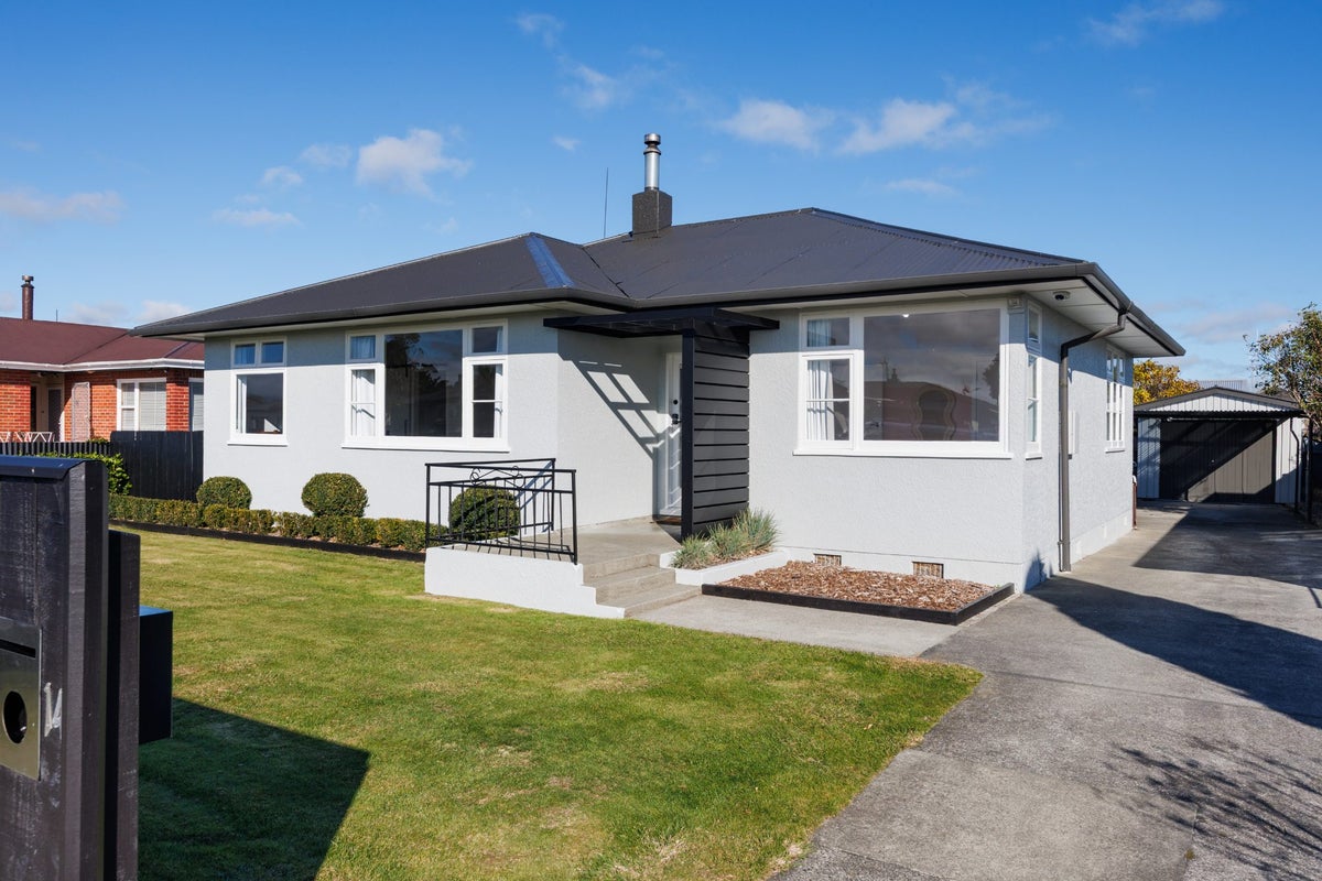 14 Forbury Avenue, Takaro, Palmerston North - Carousel 1