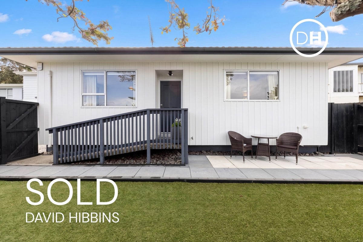 1/51A Lynden Avenue, Hillcrest, Auckland - Carousel 1