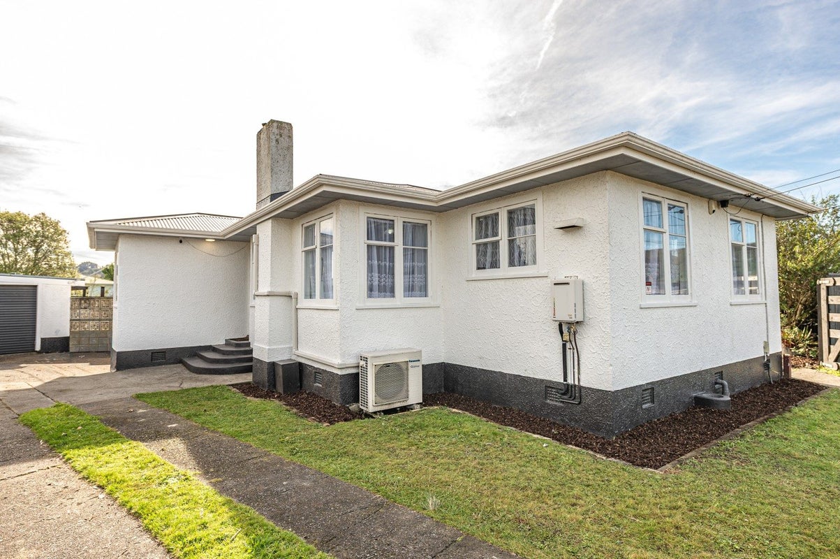 57 Talbot Street, Whanganui East, Whanganui - Carousel 21