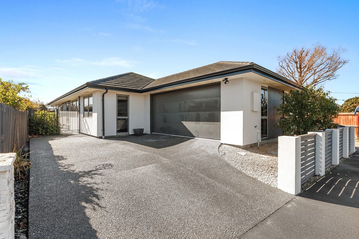 2/95 Ascot Avenue, North New Brighton, Christchurch - Carousel 1