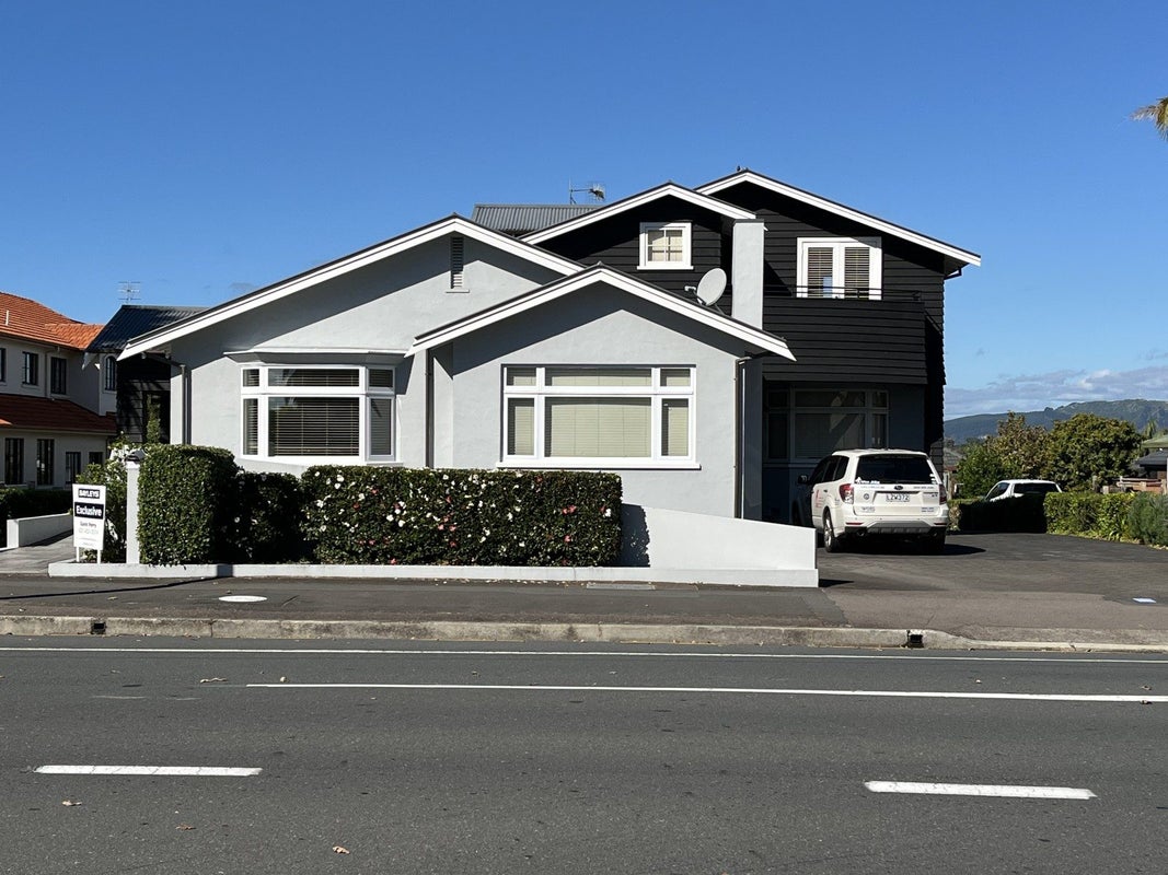 204A Devonport Road, Tauranga, Tauranga - Carousel 1