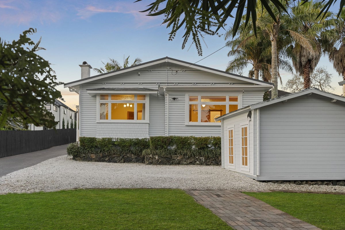 171 Landscape Road, Mount Eden, Auckland - Carousel 1