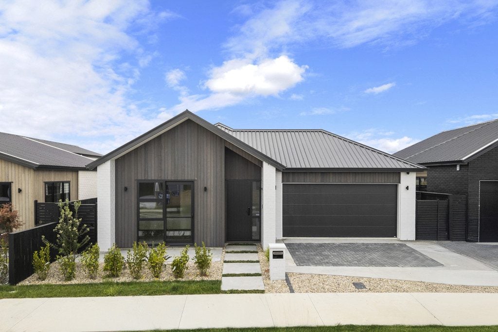 17 Pupu Crescent, Opaheke, Papakura - Carousel 1