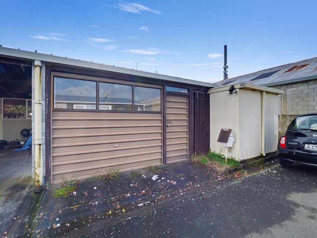 19 Papakowhai Court, West End, Palmerston North - Carousel 1