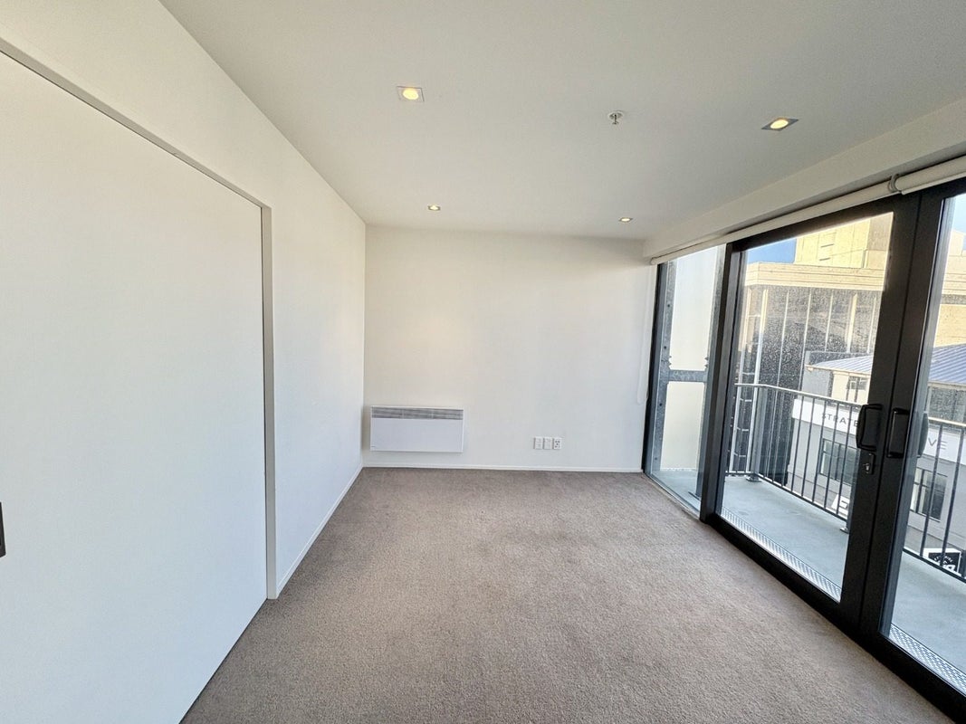 53/13 College Street, Te Aro, Wellington - Carousel 2