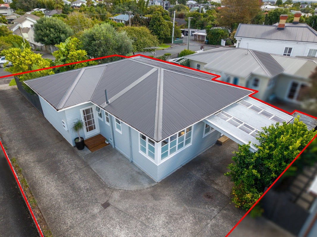 7 Knight Avenue, Mount Albert, Auckland - Carousel 2