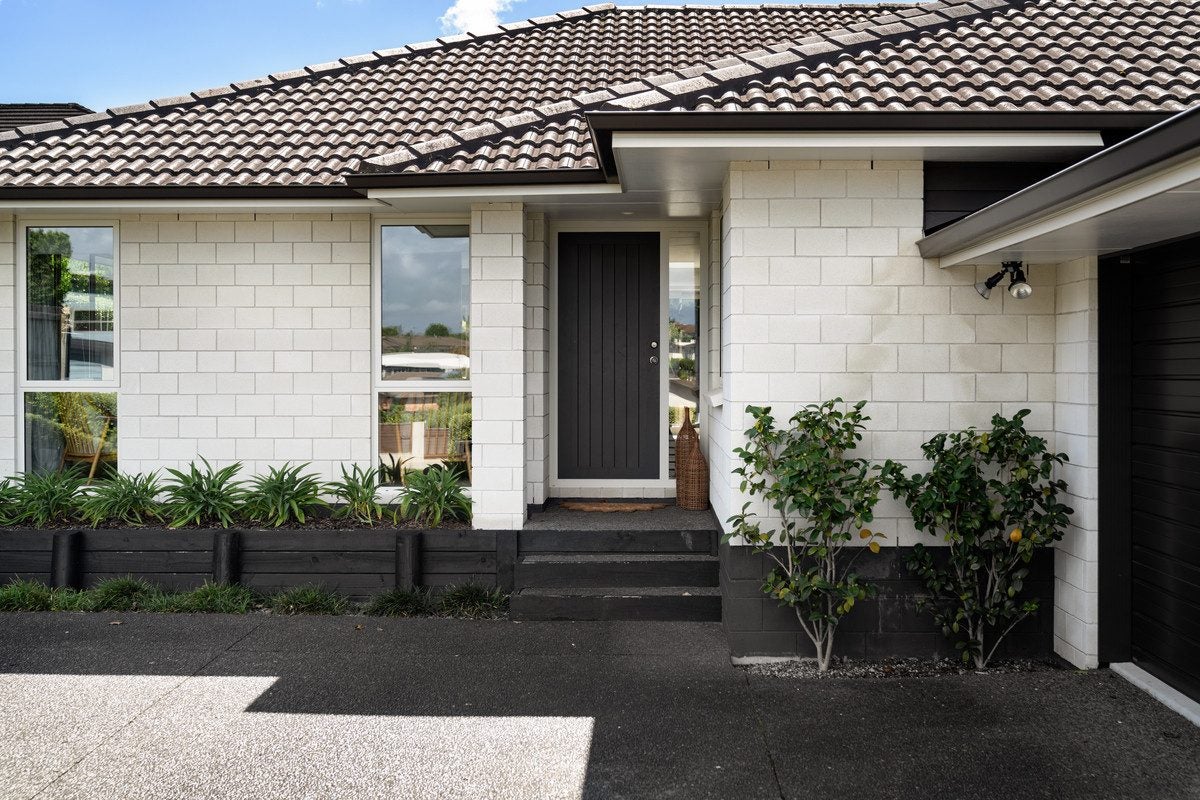 55 Inverness Drive, Pyes Pa, Tauranga - Carousel 21