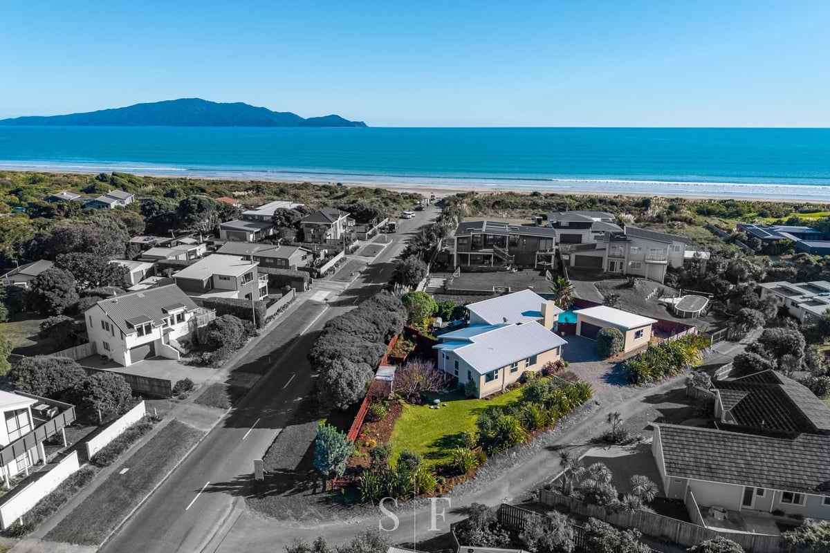 286 Peka Peka Road, Peka Peka, Waikanae - Carousel 1