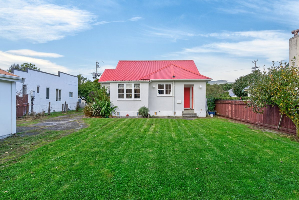 14 St James Avenue, Boulcott, Lower Hutt - Carousel 1