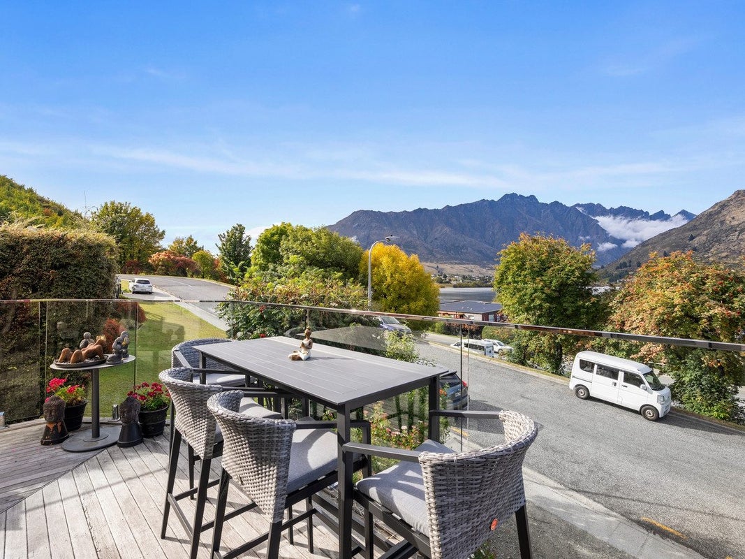 5 Marina Drive, Frankton, Queenstown - Carousel 1