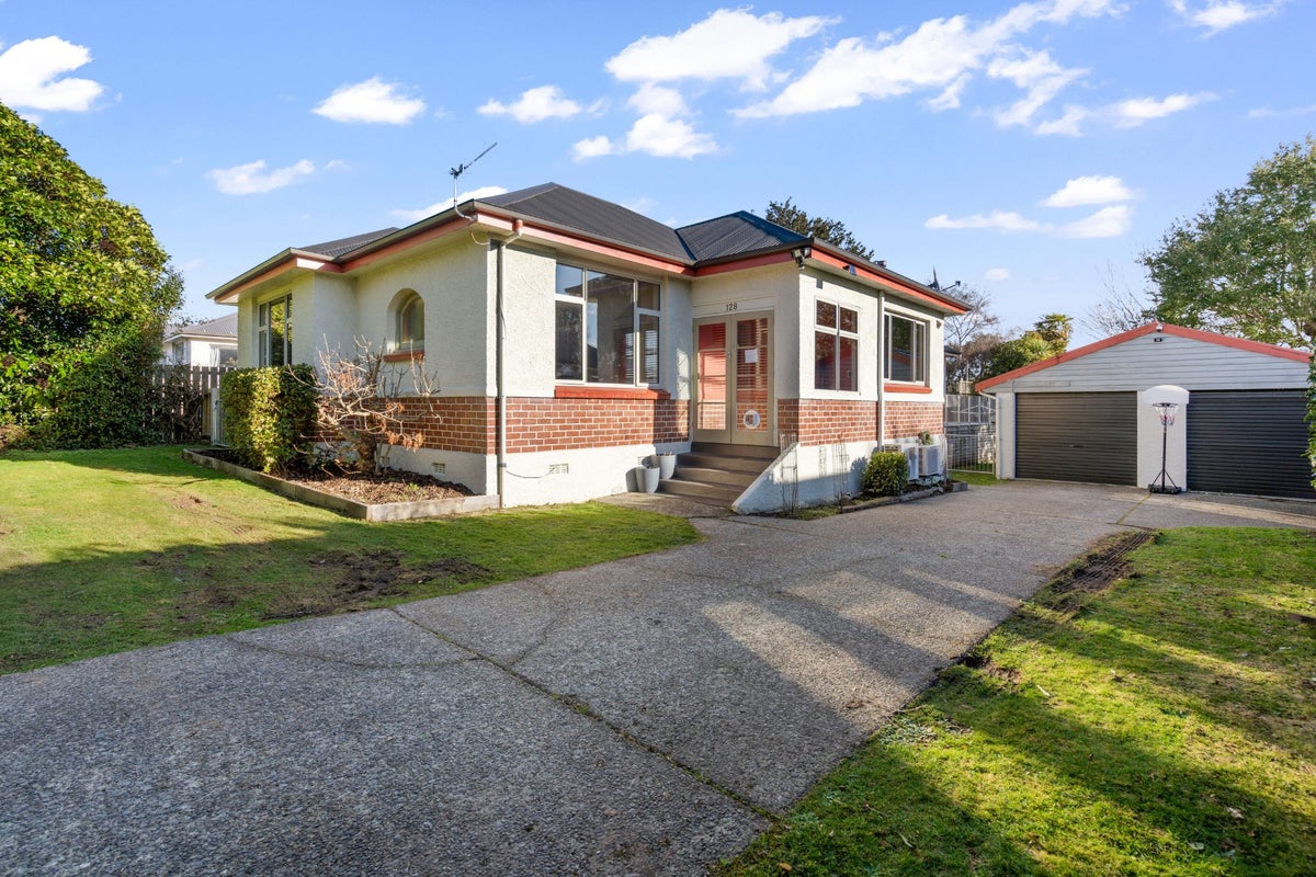 128 Abbot Street, Waverley, Invercargill - Carousel 1