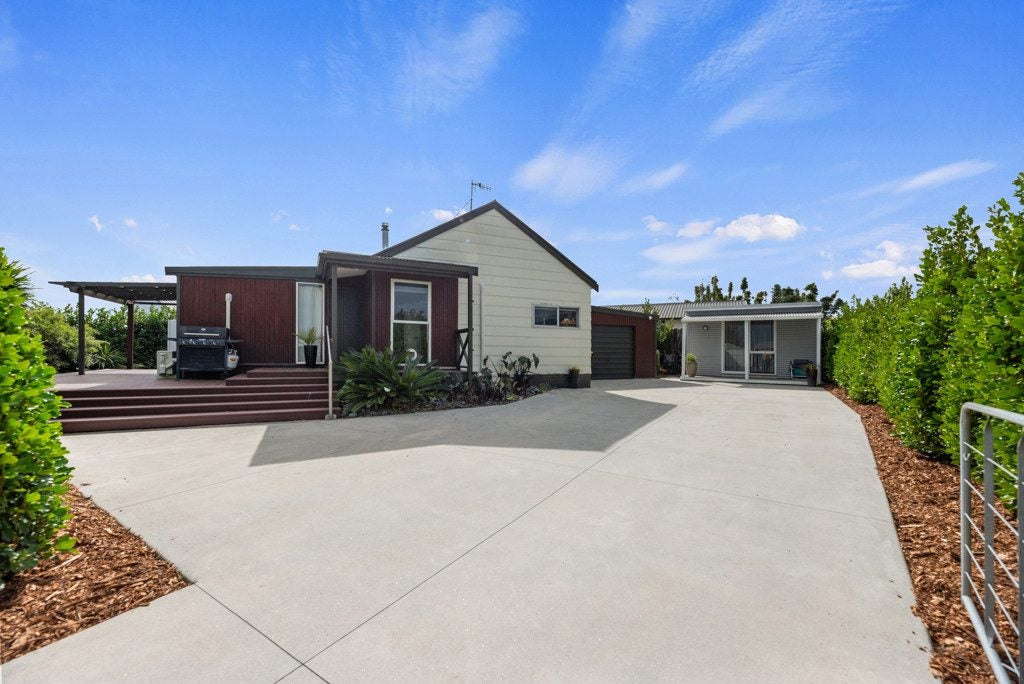 111 WINDERMERE DRIVE, Poike, Tauranga - Carousel 2