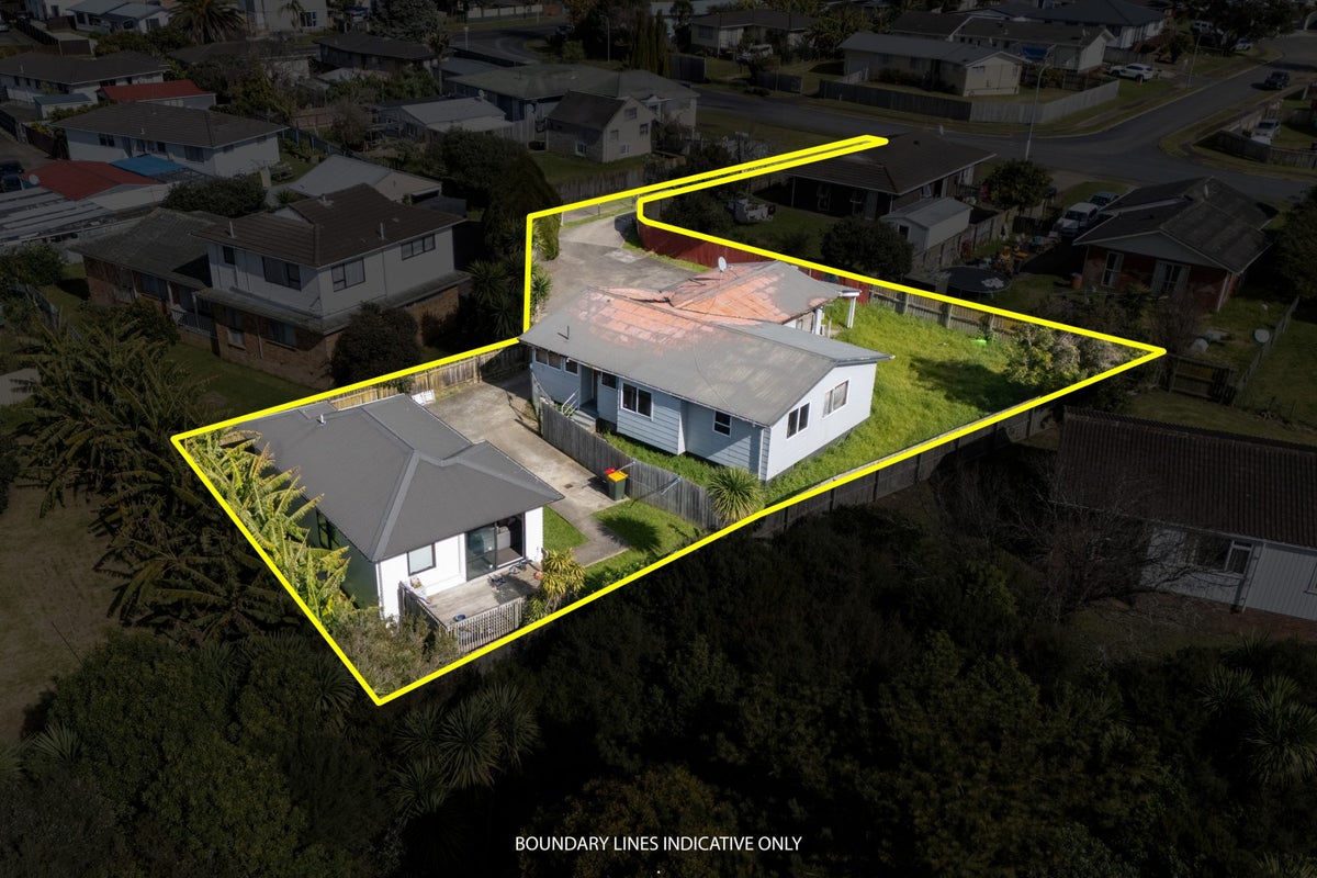90 Chelburn Crescent, Mangere East, Auckland - Carousel 2