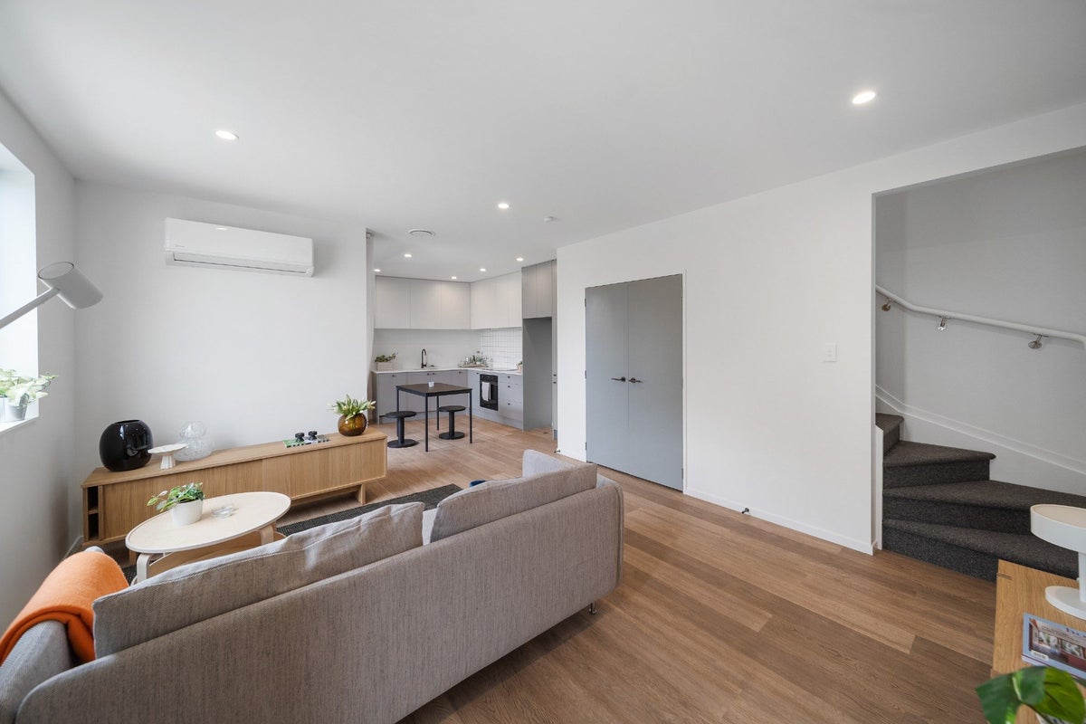 7 Pikotoetoe Lane, Papatoetoe, Auckland - Carousel 2