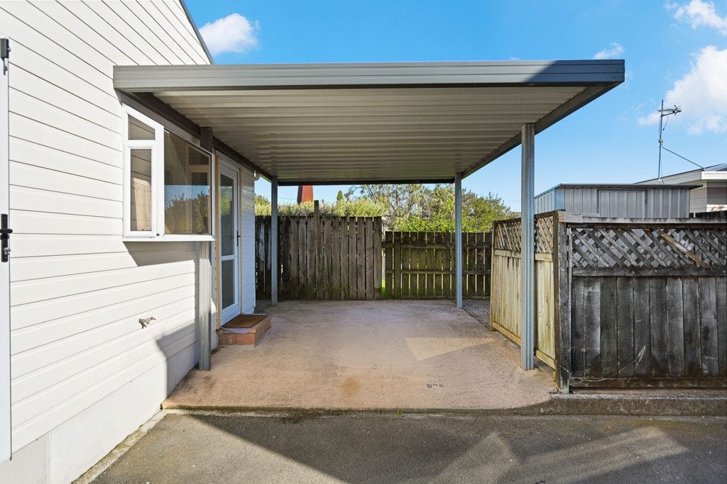 42B Campbell Street, Frankton, Hamilton - Carousel 2