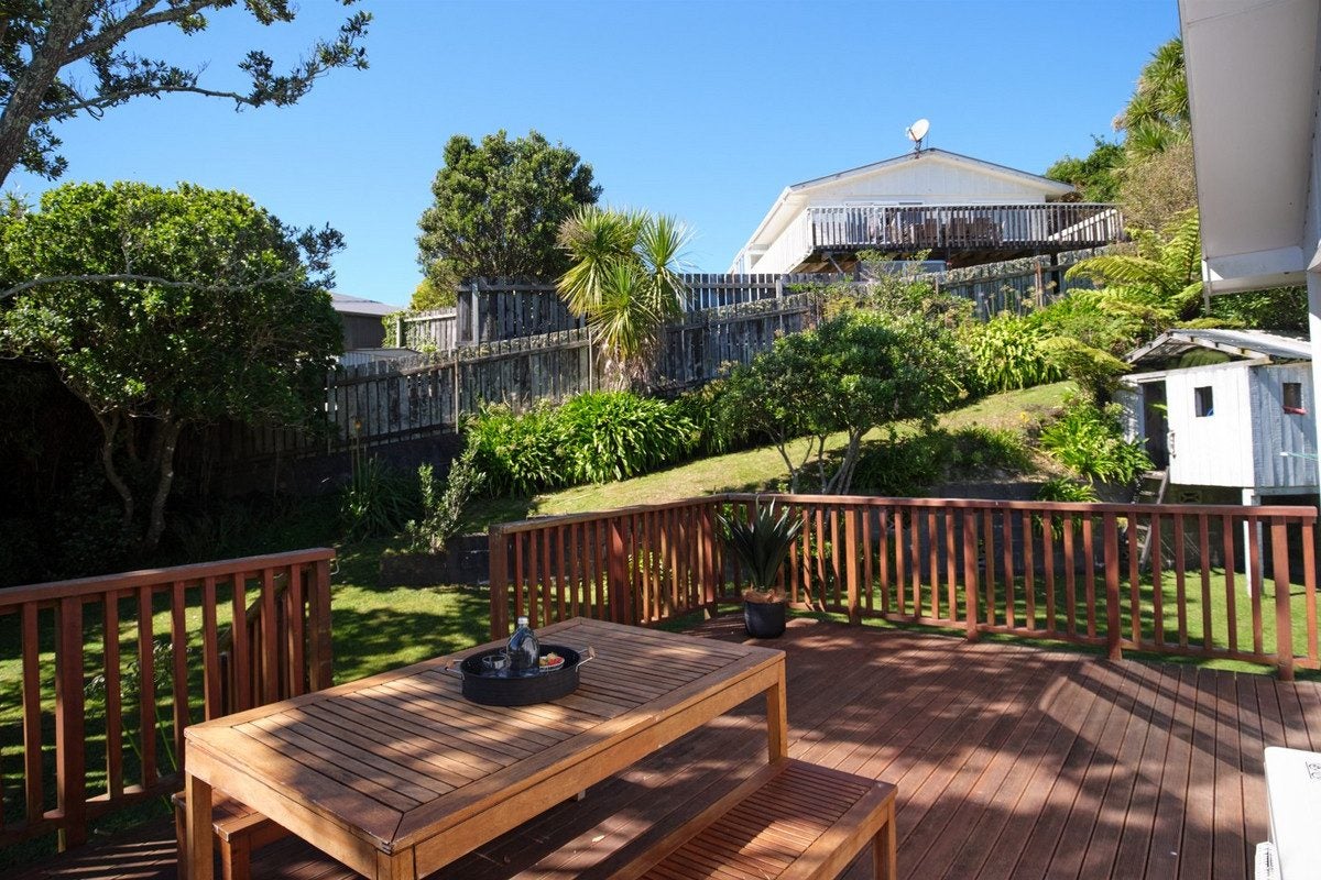 208 Helston Road, Paparangi, Wellington - Carousel 1