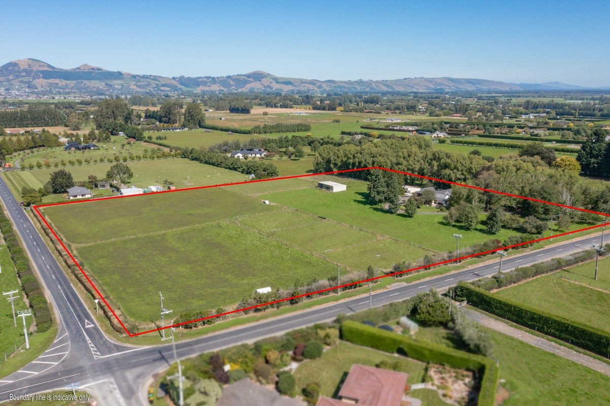19 Tirohanga Road, North Taieri, Mosgiel - Carousel 33