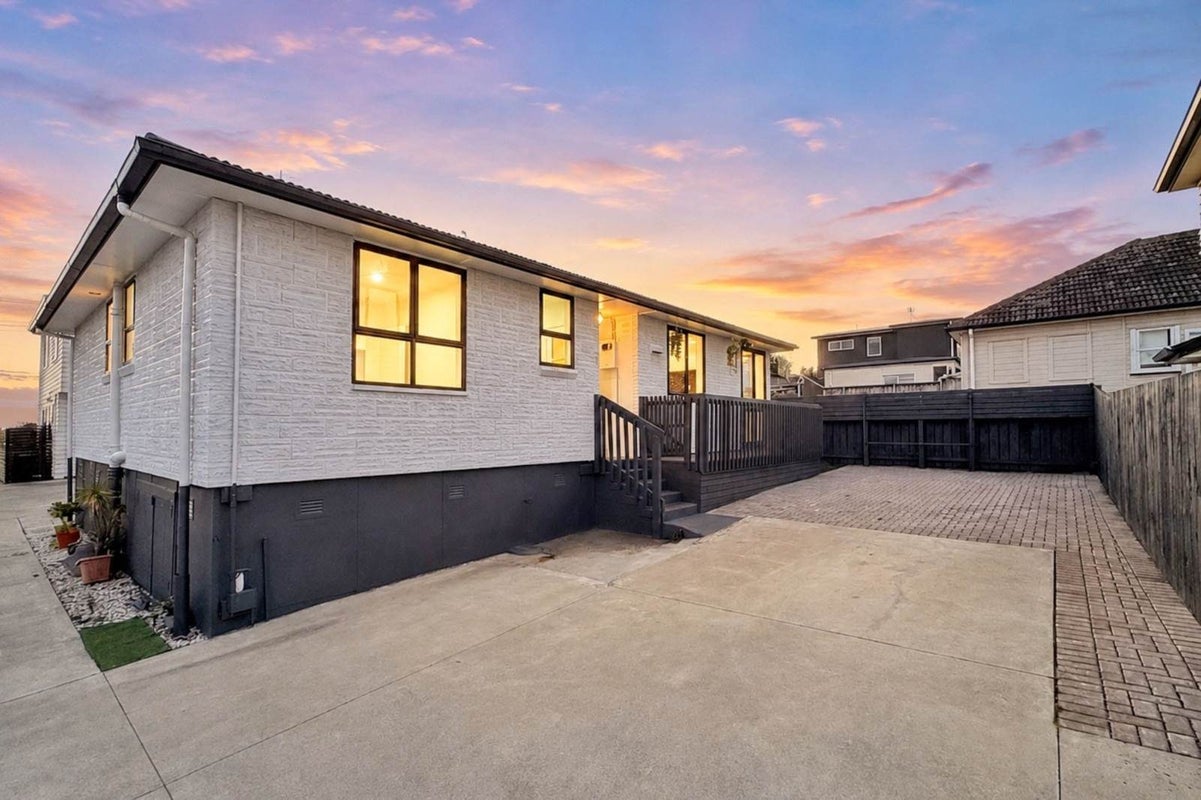 159A Wallace Road, Mangere Bridge, Auckland - Carousel 1