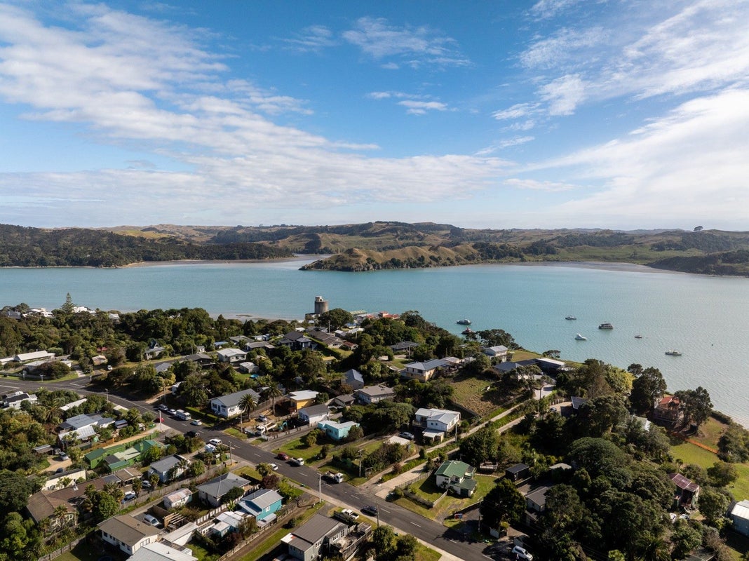 32 Government Road, Raglan, Raglan - Carousel 26