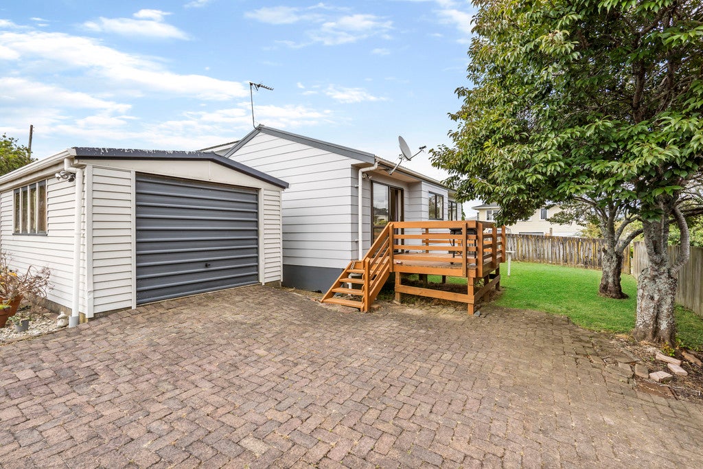53A Stamford Park Road, Mount Roskill, Auckland - Carousel 2