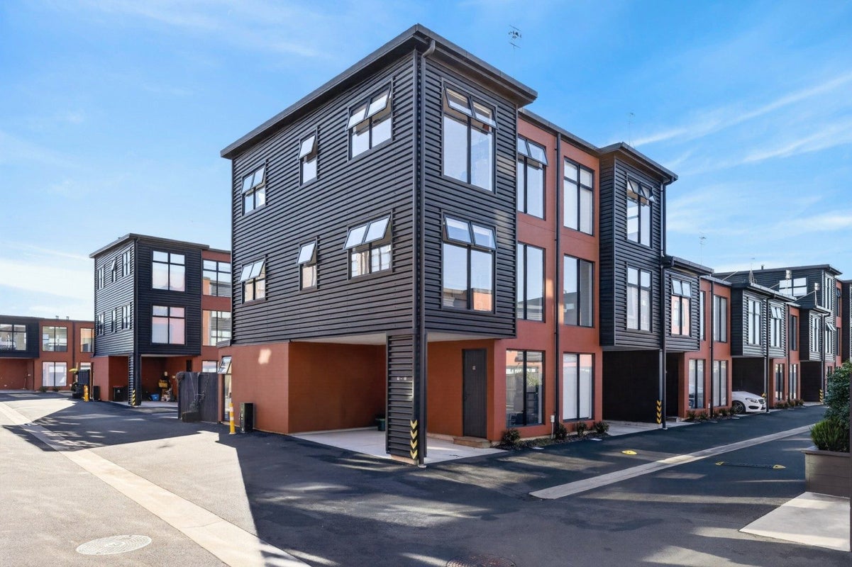 19/17 OWENS PLACE, Mount Maunganui, Mount Maunganui - Carousel 1