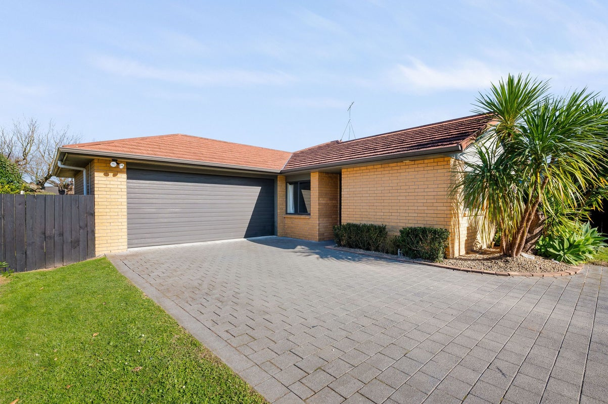 233 Te Rapa Road, Beerescourt, Hamilton - Carousel 1
