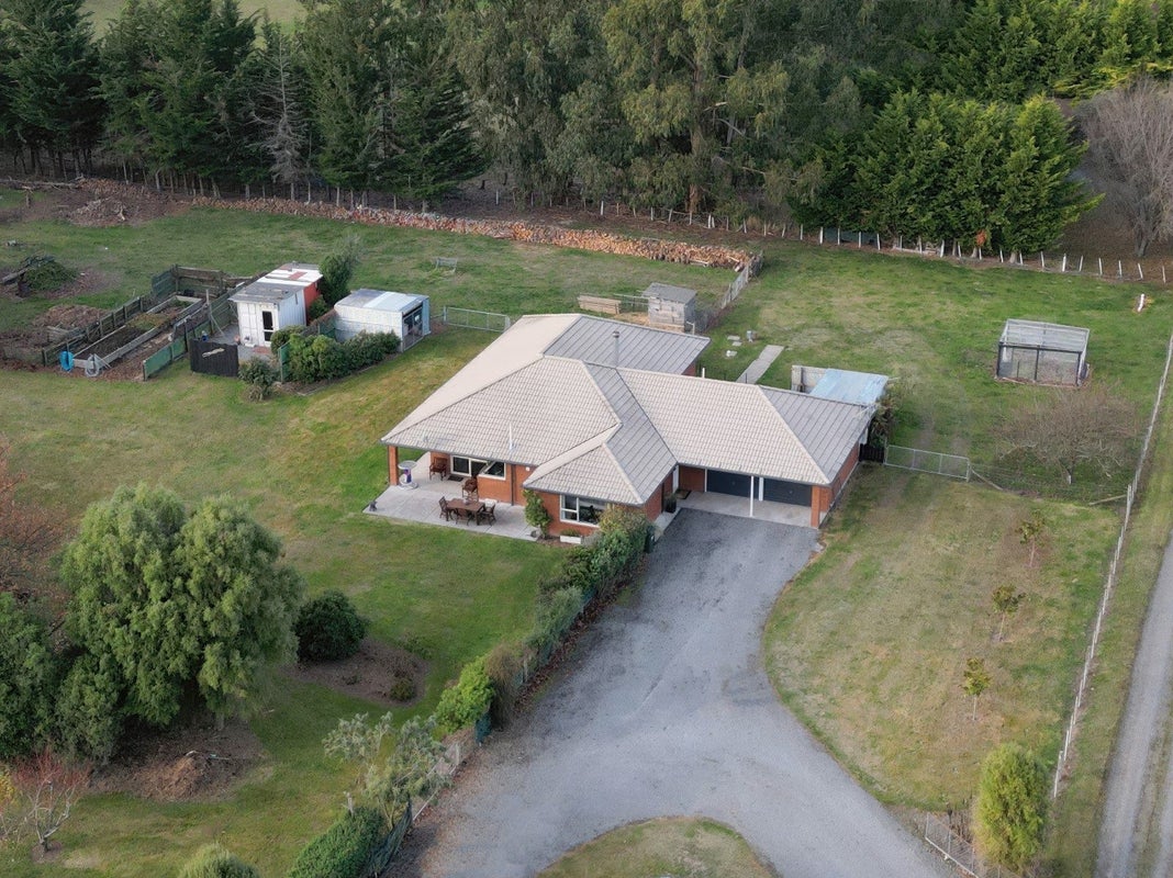 11 Max Wallace Drive, Ashley, Rangiora - Carousel 1