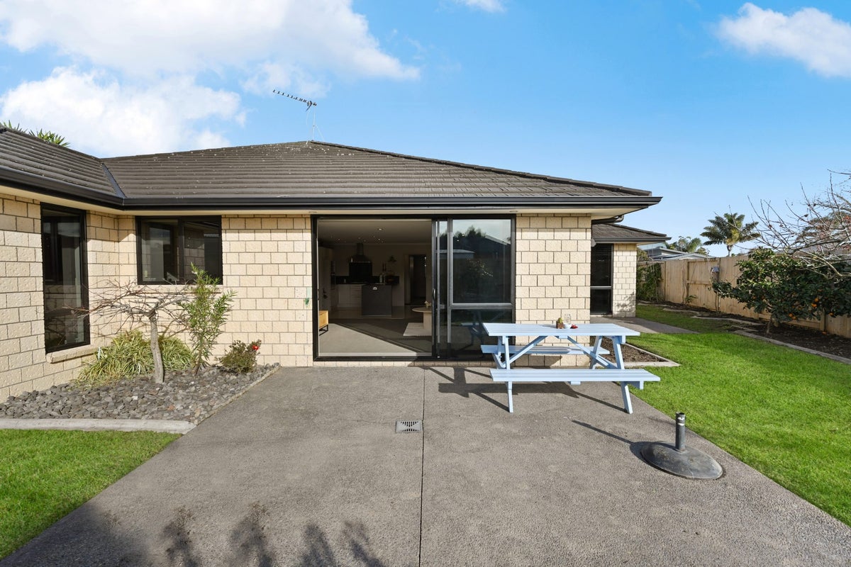 18 Cole Thomas Place, Huntington, Hamilton - Carousel 21