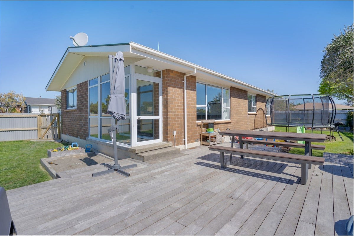 5 Waterford Drive, Winton, Winton - Carousel 1