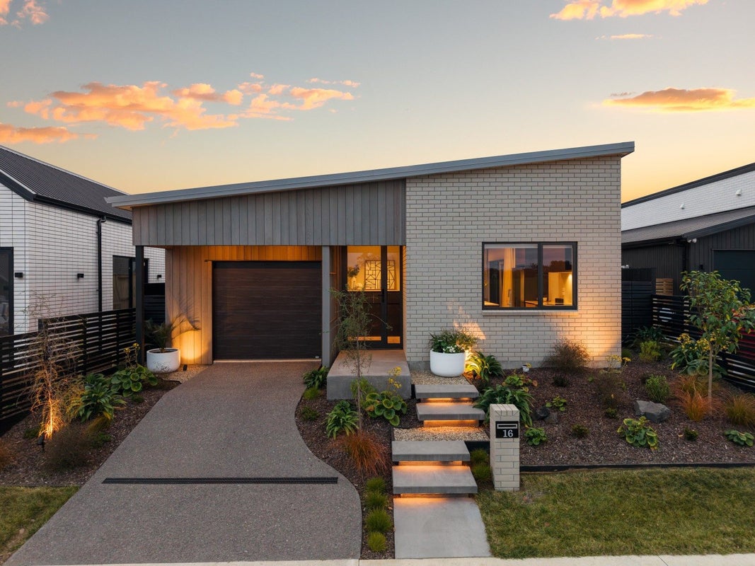 16 Lumino Terrace, Peacocke, Hamilton - Carousel 3