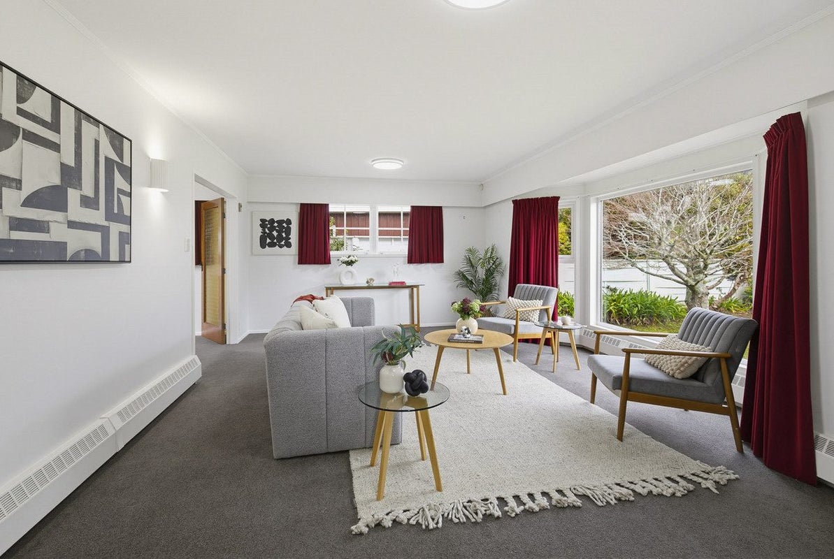 9 Caesars Place, Churton Park, Wellington - Carousel 2