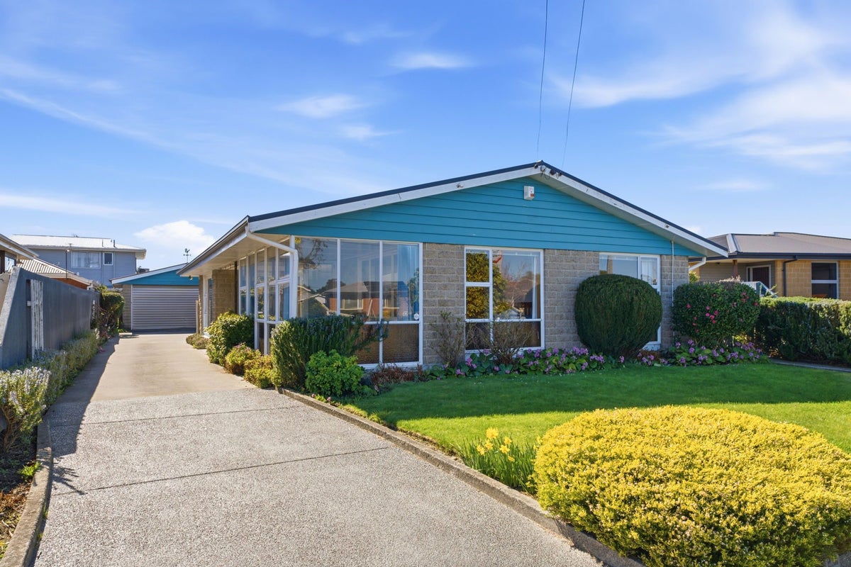 8 Fairford Street, Bishopdale, Christchurch - Carousel 1