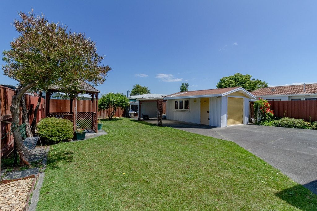 17 Hitchings Avenue, Onekawa, Napier - Carousel 2