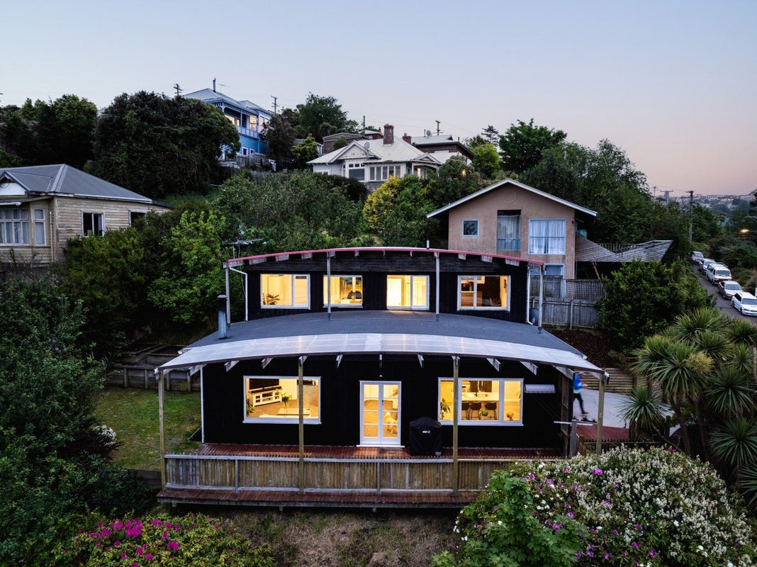 71 Leckhampton Court, Clyde Hill, Dunedin - Carousel 40