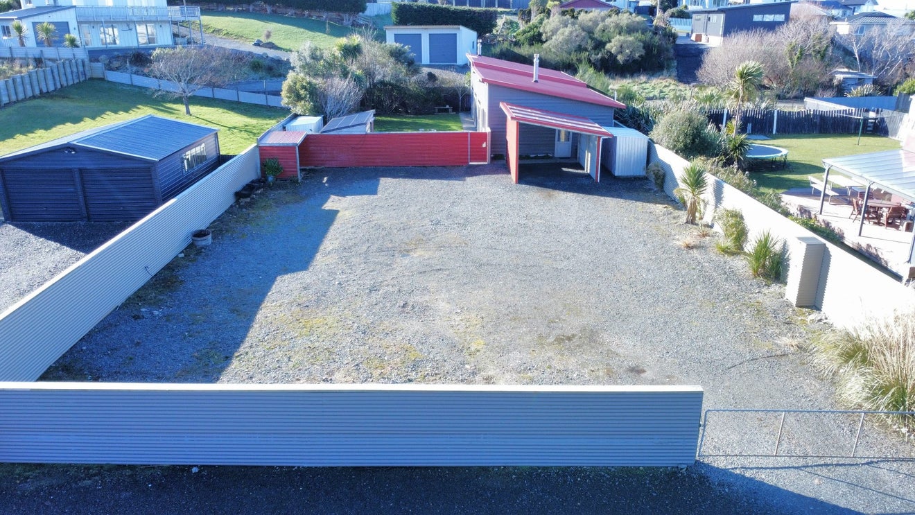 12 Morton Street, Riverton - Carousel 19