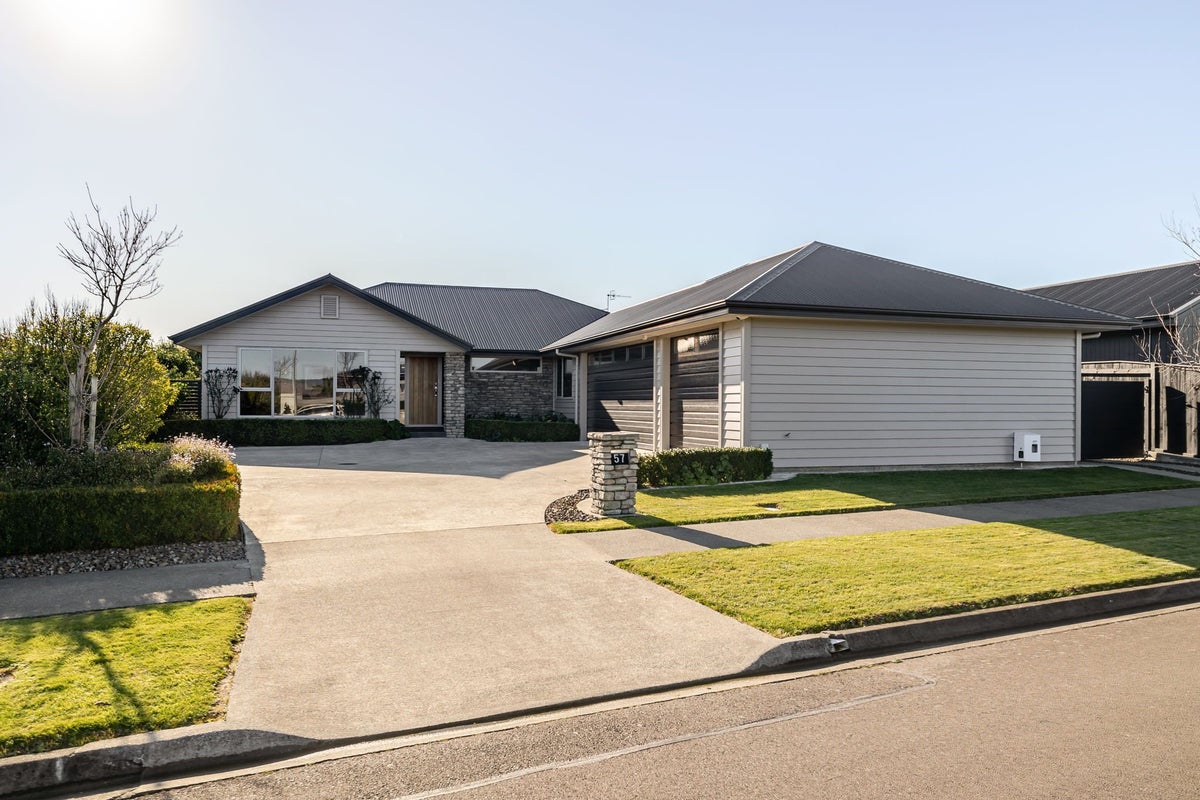 57 Rodeo Drive, Kelvin Grove, Palmerston North - Carousel 1