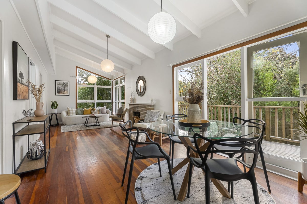 41 Saffron Street, Birkdale, Auckland - Carousel 2
