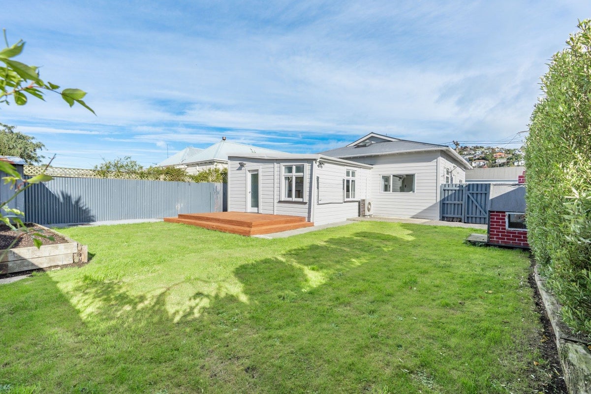 18 Richmond Street, Forbury, Dunedin - Carousel 1