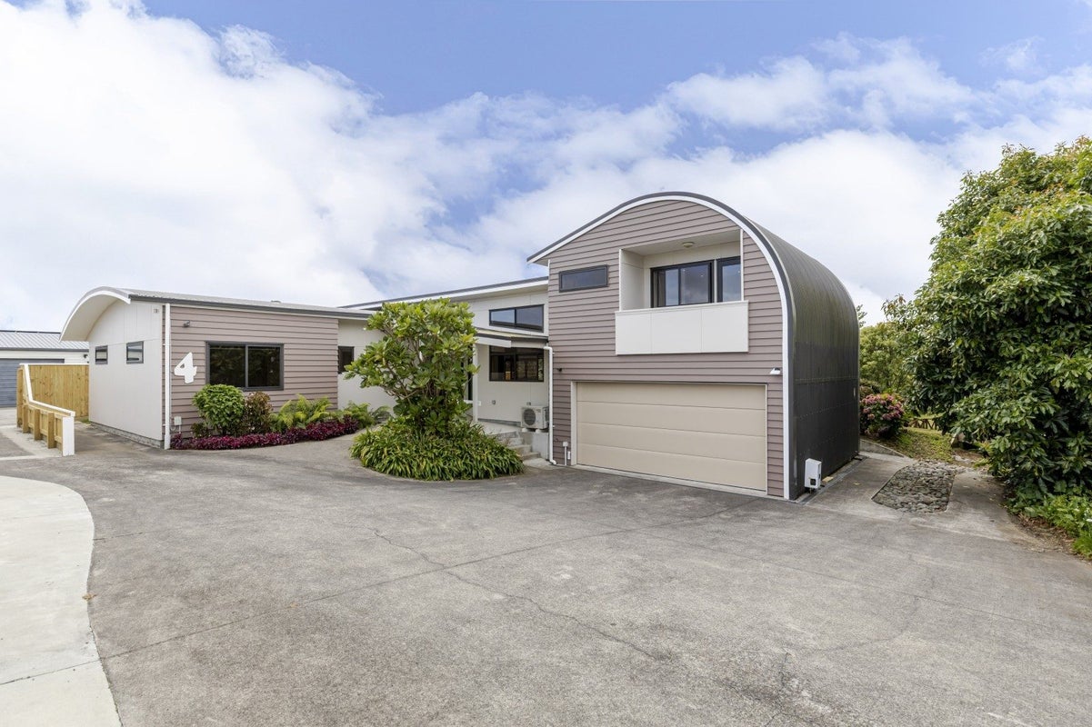 4 Iwanui Close, Waitara, Waitara - Carousel 1