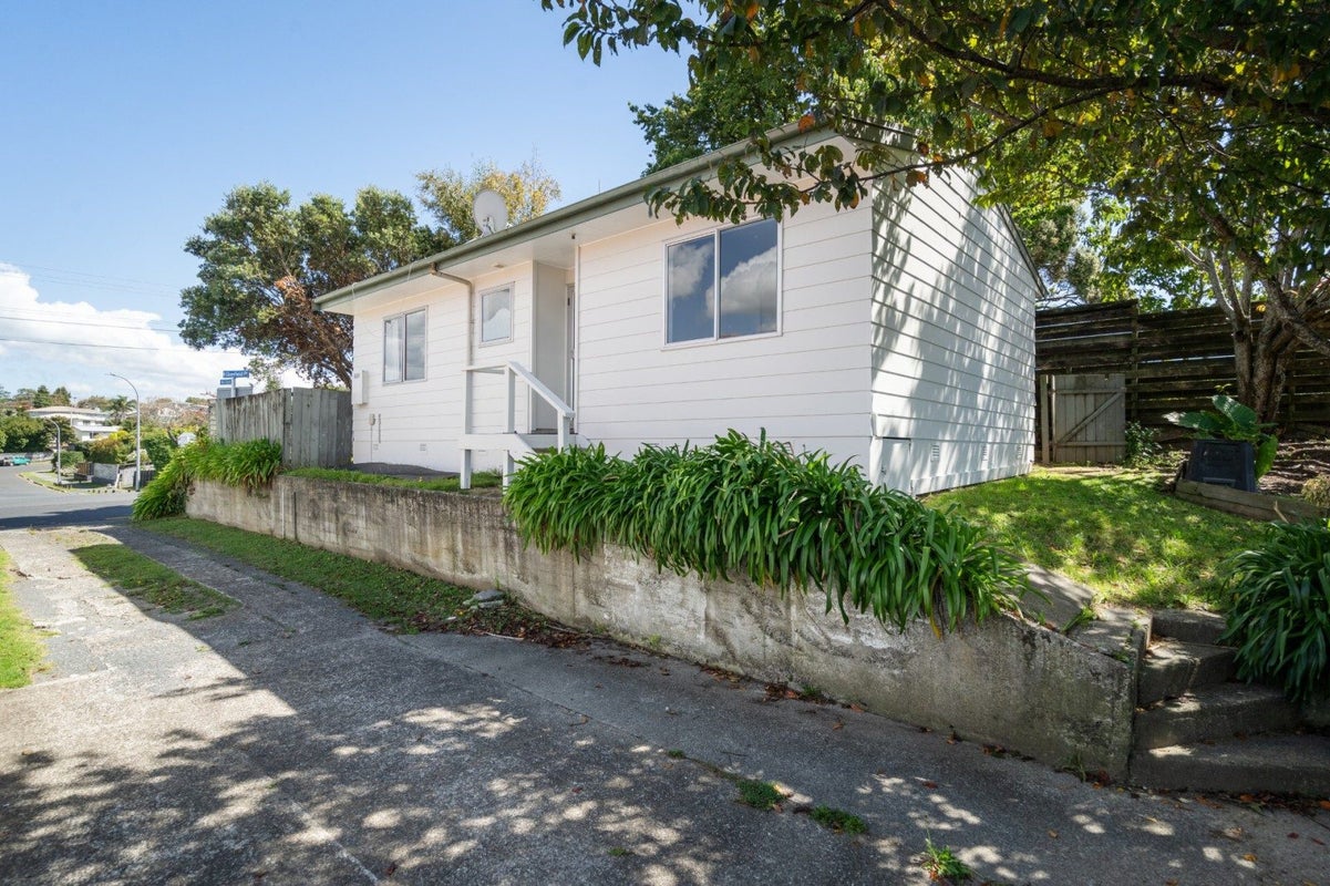 151A Otumoetai Road, Brookfield, Tauranga - Carousel 1